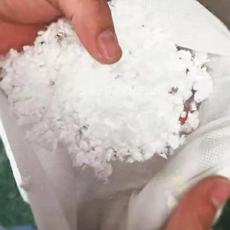 White-oil-absorbent​-boom-17
